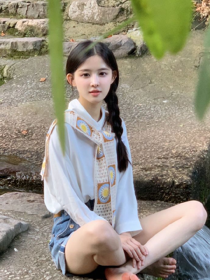 坚如磐石 封面
